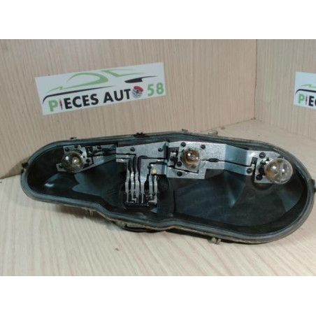 Platine feu arriere droit PEUGEOT 107 PHASE 1 d’occasion
