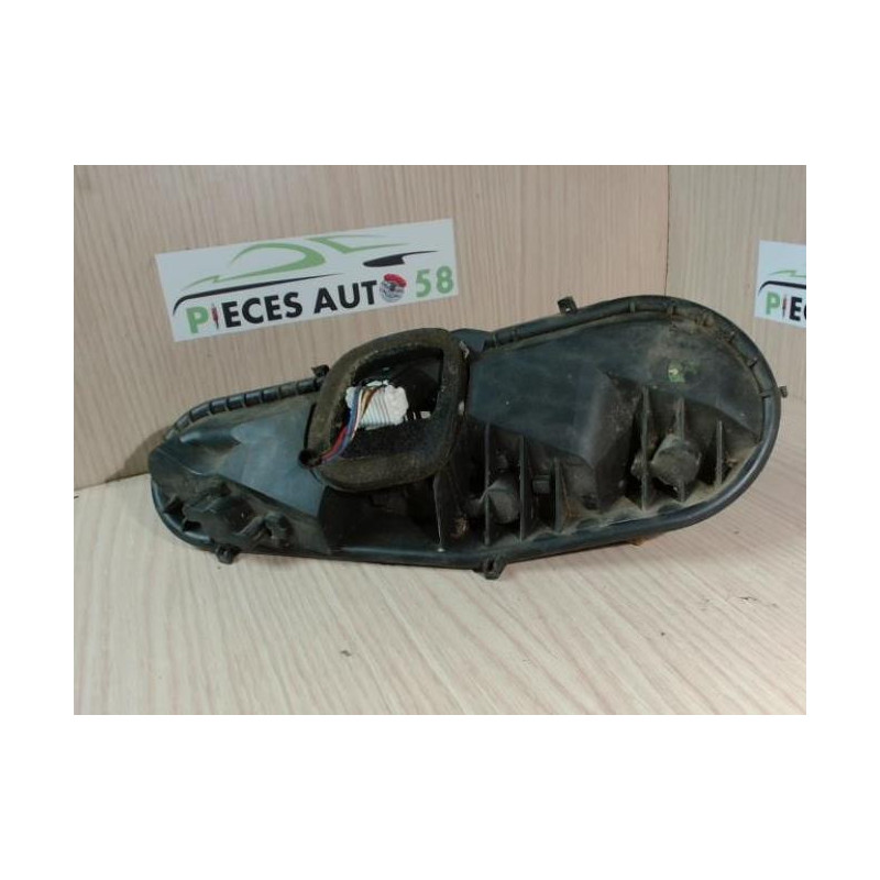 Platine feu arriere droit PEUGEOT 107 PHASE 1 d’occasion