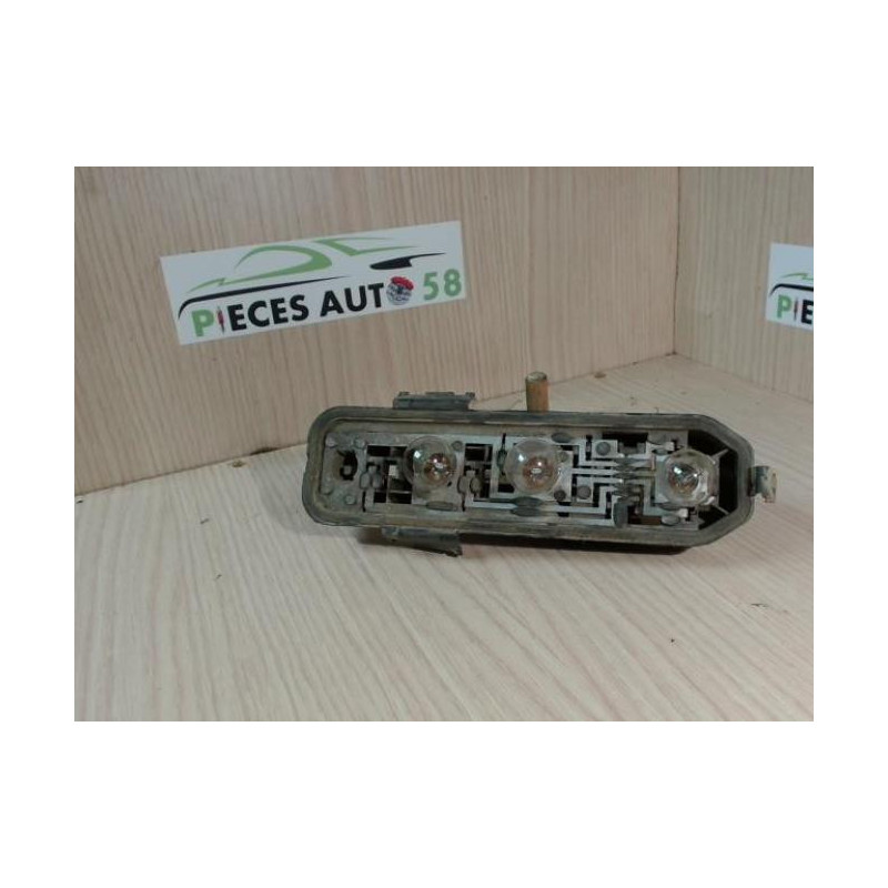 Platine feu arriere droit RENAULT  d’occasion