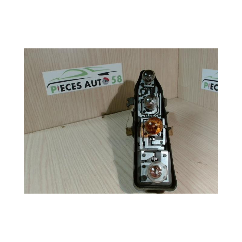 Platine feu arriere droit RENAULT  d’occasion