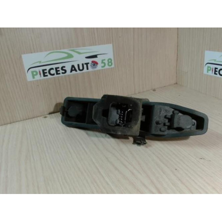 Platine feu arriere droit RENAULT  d’occasion