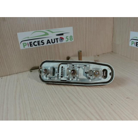 Platine feu arriere droit RENAULT TWINGO 1 PHASE 2 d’occasion