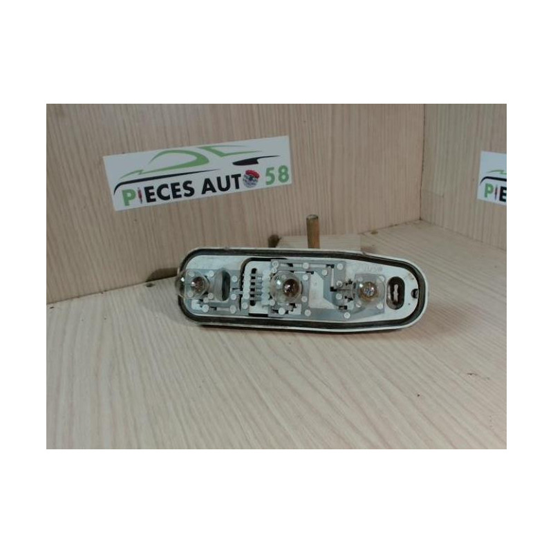Platine feu arriere droit RENAULT TWINGO 1 PHASE 2 d’occasion