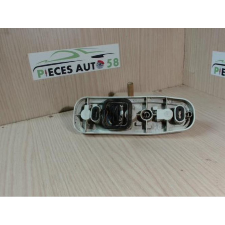 Platine feu arriere droit RENAULT TWINGO 1 PHASE 2 d’occasion