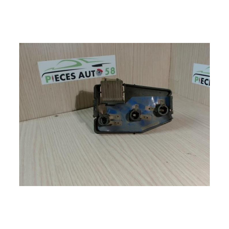 Platine feu arriere droit RENAULT  d’occasion