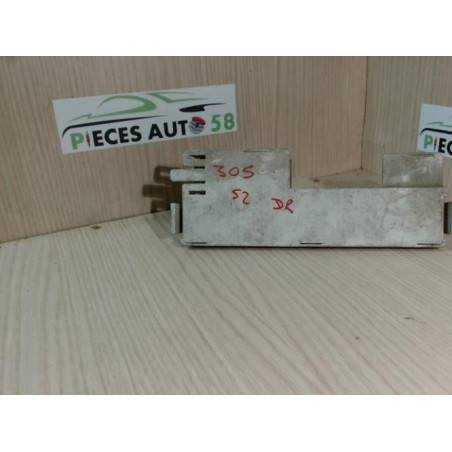 Platine feu arriere droit PEUGEOT  d’occasion