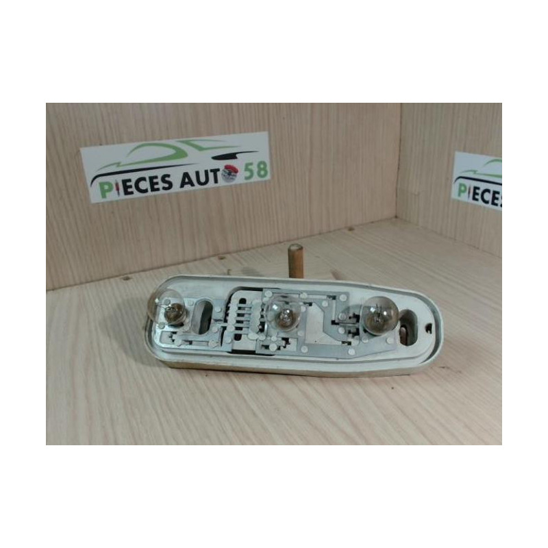 Platine feu arriere droit RENAULT TWINGO 1 PHASE 2 d’occasion