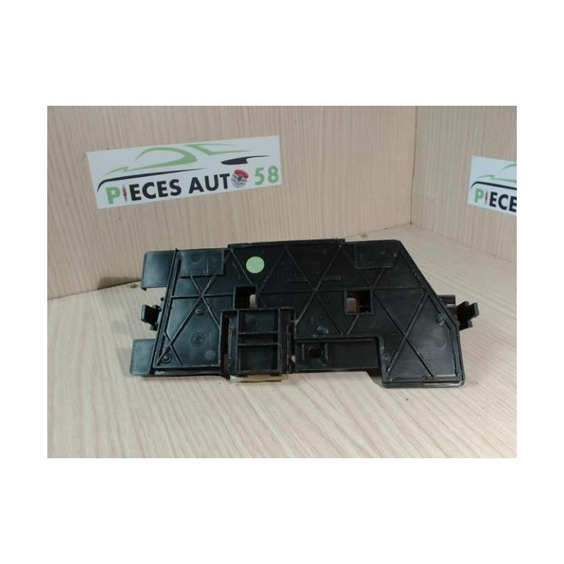 Platine feu arriere gauche RENAULT  d’occasion