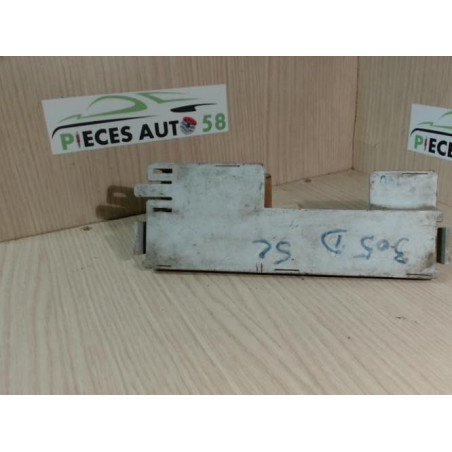 Platine feu arriere droit PEUGEOT  d’occasion