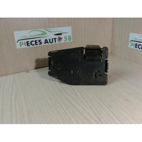 Platine feu arriere droit RENAULT  d’occasion