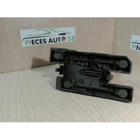 Platine feu arriere droit RENAULT CLIO 1 PHASE 2 d’occasion