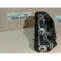 Platine feu arriere gauche PEUGEOT 405 PHASE 1 BREAK d’occasion