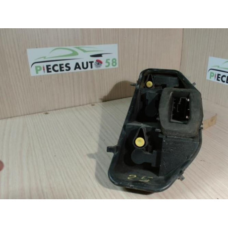 Platine feu arriere gauche PEUGEOT 405 PHASE 1 BREAK d’occasion