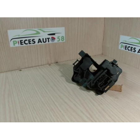 Platine feu arriere gauche PEUGEOT 206 PHASE 2 d’occasion
