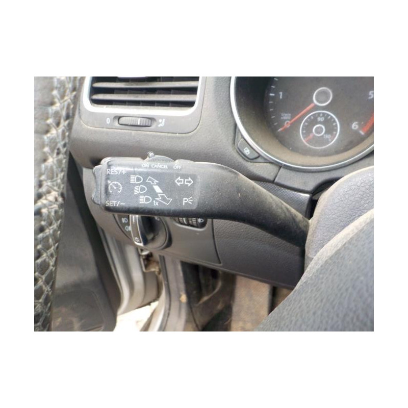 Attelage (boule de remorquage) VOLKSWAGEN GOLF 6 d’occasion