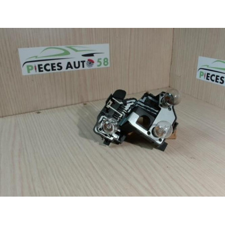 Platine feu arriere droit PEUGEOT  d’occasion