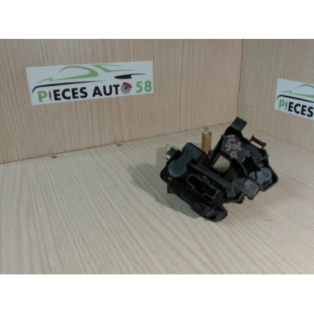 Platine feu arriere droit PEUGEOT  d’occasion