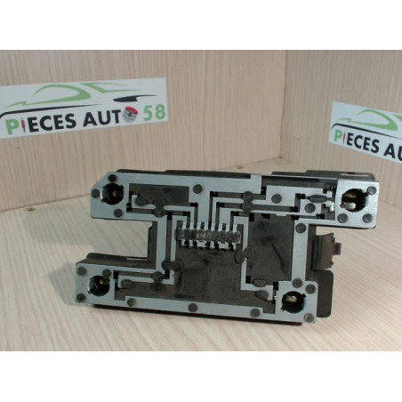 Platine feu arriere droit RENAULT CLIO 1 PHASE 2 d’occasion