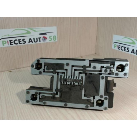Platine feu arriere droit RENAULT CLIO 1 PHASE 2 d’occasion