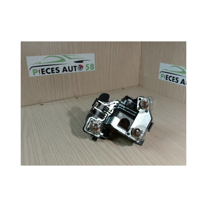 Platine feu arriere droit PEUGEOT 206 PHASE 2 d’occasion