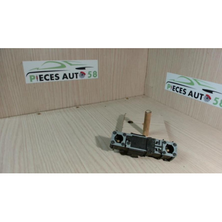Platine feu arriere droit RENAULT LAGUNA 1 PHASE 2 d’occasion