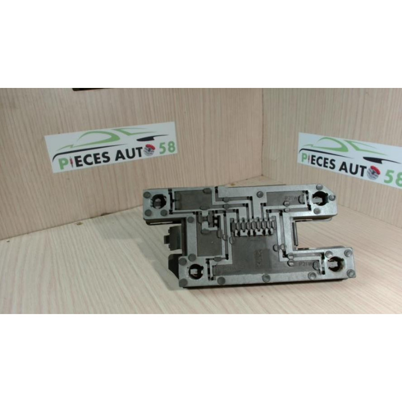 Platine feu arriere gauche RENAULT CLIO 1 PHASE 2 d’occasion
