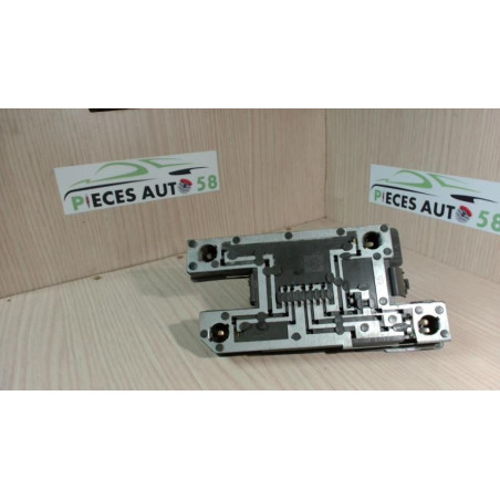 Platine feu arriere gauche RENAULT CLIO 1 PHASE 2 d’occasion