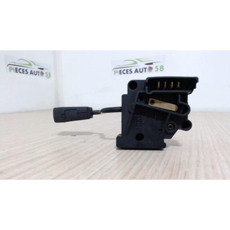 Commodo d'essuie glaces RENAULT R5 PHASE 2 d’occasion