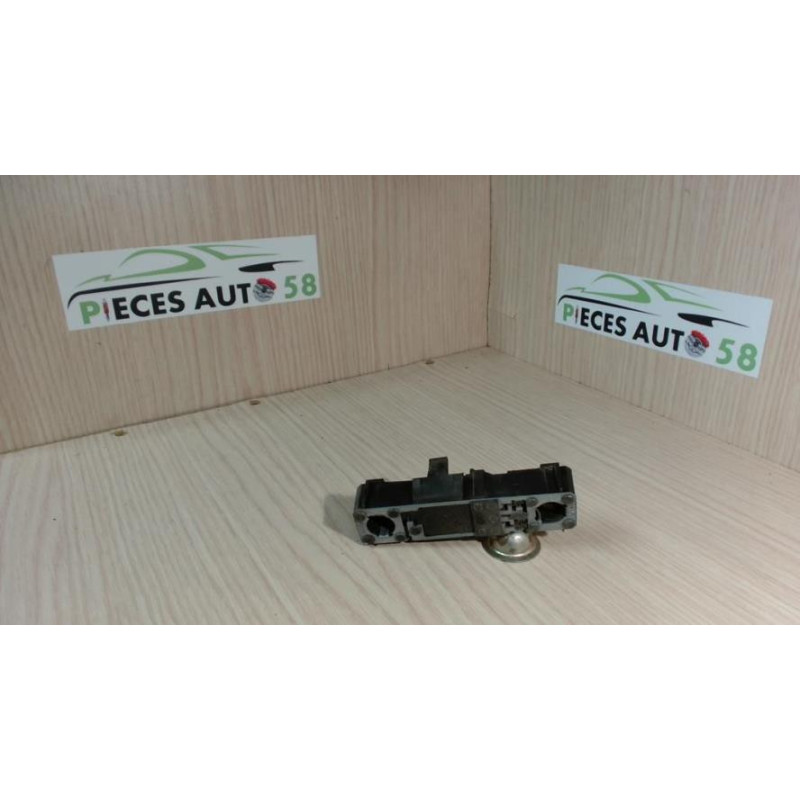 Platine feu arriere gauche RENAULT LAGUNA 1 PHASE 2 d’occasion