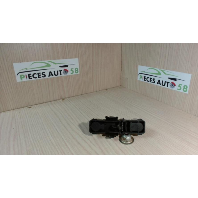 Platine feu arriere gauche RENAULT LAGUNA 1 PHASE 2 d’occasion