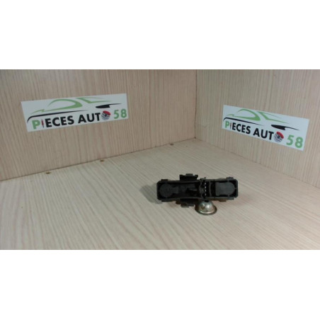 Platine feu arriere gauche RENAULT LAGUNA 1 PHASE 2 d’occasion