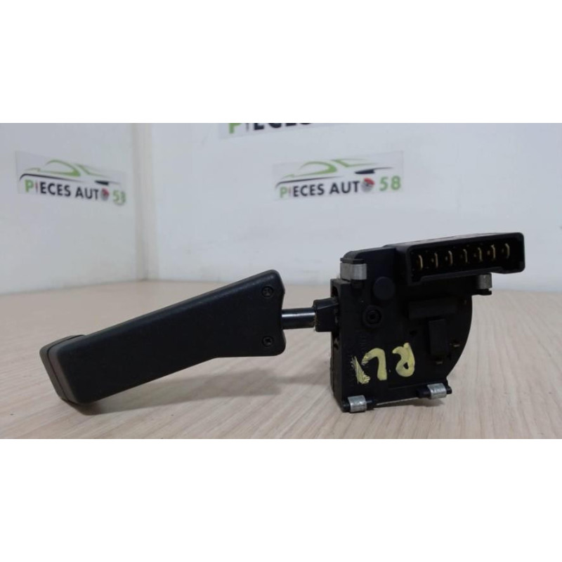 Commodo d'essuie glaces RENAULT 1.7 90 8V d’occasion