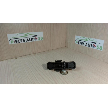 Platine feu arriere droit RENAULT LAGUNA 1 PHASE 2 d’occasion