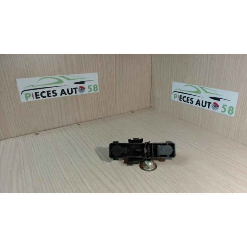 Platine feu arriere gauche RENAULT LAGUNA 1 PHASE 2 d’occasion