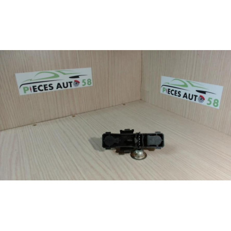 Platine feu arriere gauche RENAULT LAGUNA 1 PHASE 2 d’occasion