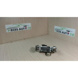 Platine feu arriere droit RENAULT LAGUNA 1 PHASE 2 d’occasion