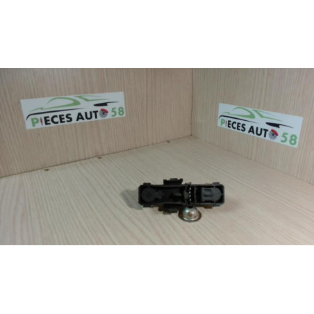 Platine feu arriere droit RENAULT LAGUNA 1 PHASE 2 d’occasion