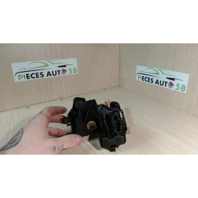 Platine feu arriere droit PEUGEOT 206 PHASE 2 d’occasion