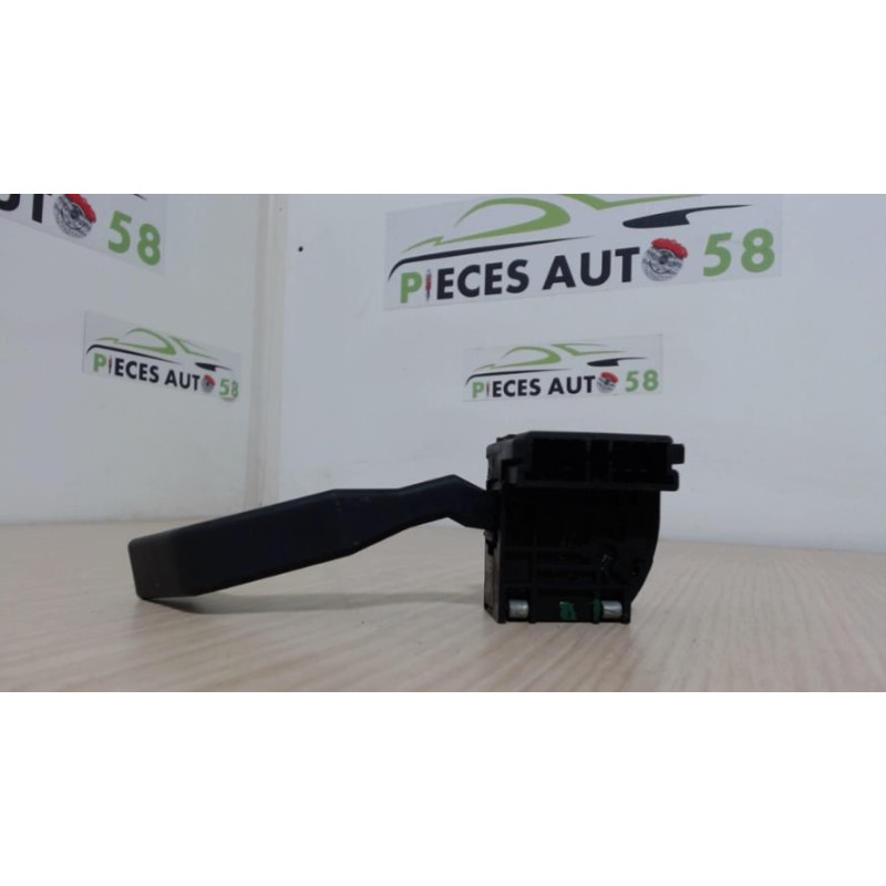 Commodo d'essuie glaces RENAULT R19 PHASE 1 d’occasion