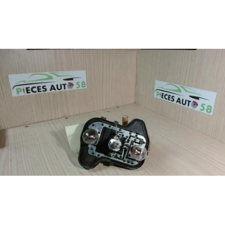 Platine feu arriere gauche VOLKSWAGEN GOLF 5 d’occasion
