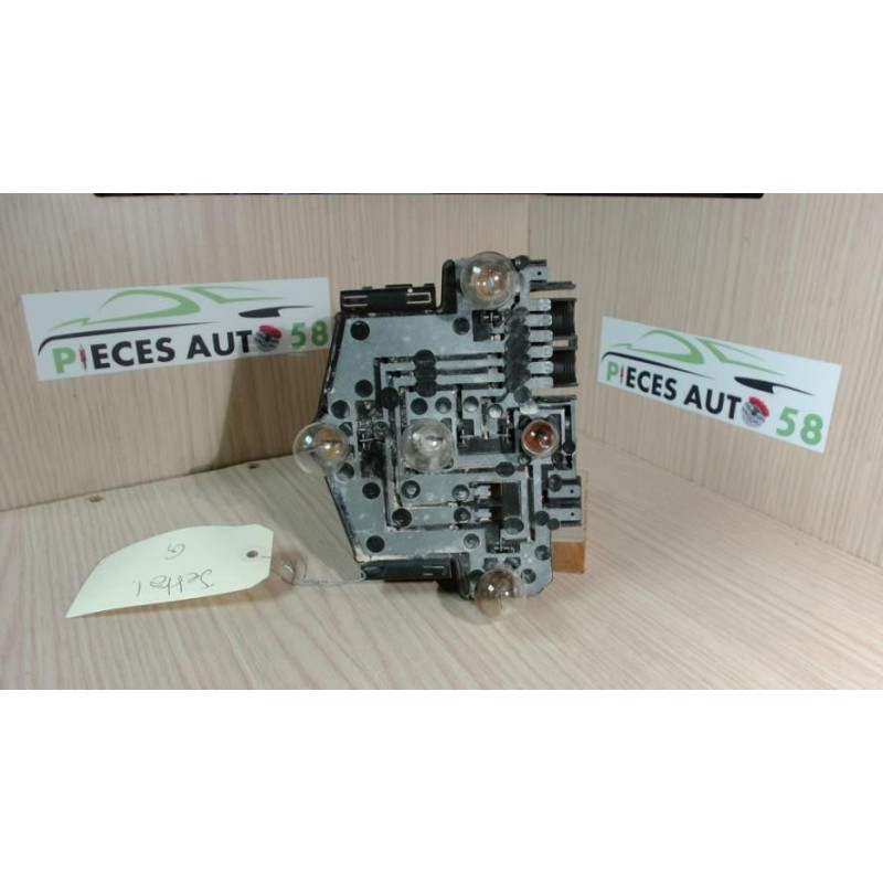 Platine feu arriere gauche VOLKSWAGEN  d’occasion