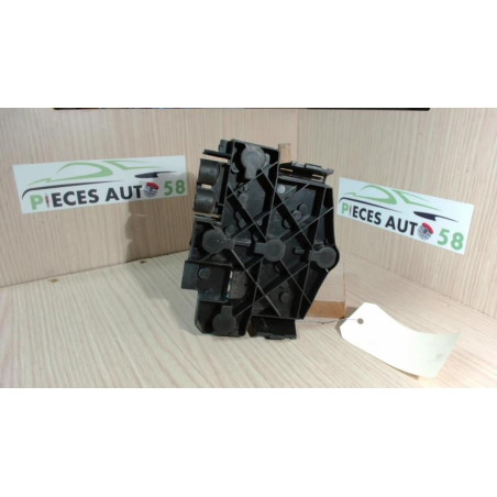 Platine feu arriere gauche VOLKSWAGEN  d’occasion