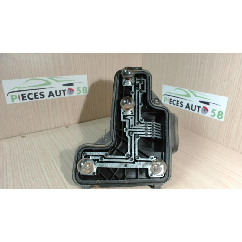 Platine feu arriere gauche VOLKSWAGEN  d’occasion