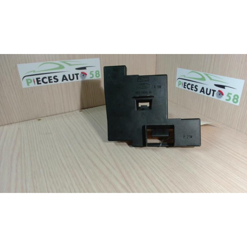 Platine feu arriere droit FORD  d’occasion