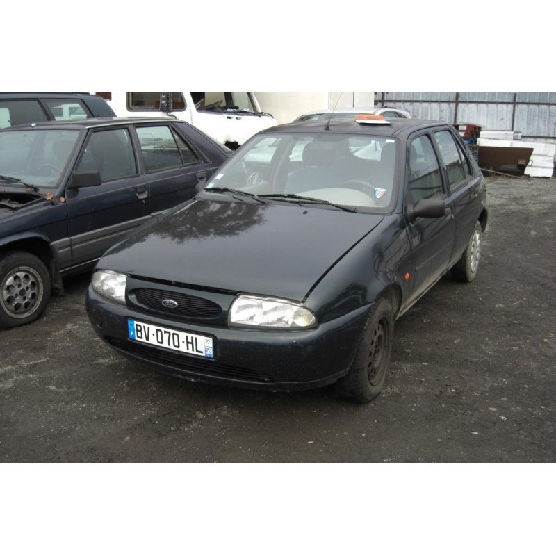 Platine feu arriere gauche FORD FIESTA 4 PHASE 1 d’occasion