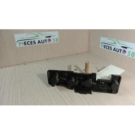 Platine feu arriere droit OPEL ASTRA F PHASE 1 BREAK d’occasion
