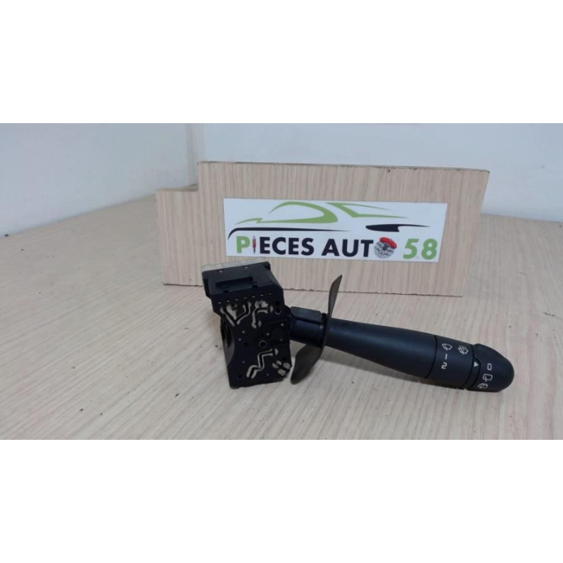 Commodo d'essuie glaces RENAULT CLIO 2 PHASE 1 d’occasion