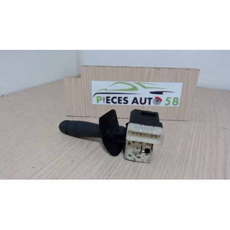 Commodo d'essuie glaces RENAULT CLIO 2 PHASE 1 d’occasion