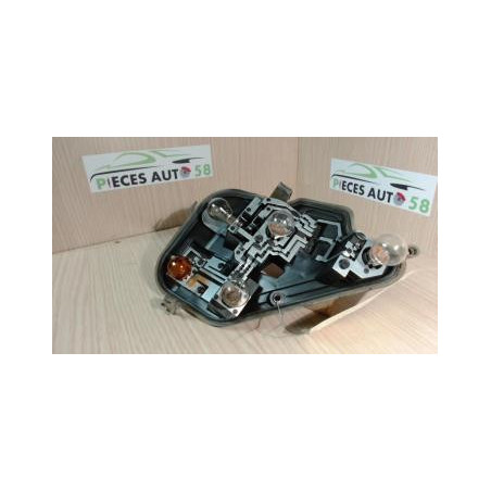 Platine feu arriere droit OPEL ASTRA H PHASE 1 d’occasion