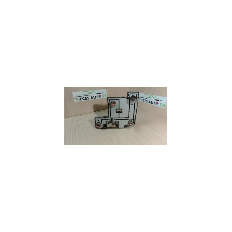 Platine feu arriere droit FORD FIESTA 4 PHASE 1 d’occasion